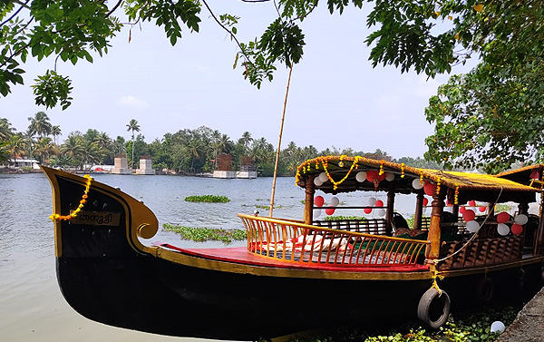 Shikara Boating Alappuzha
