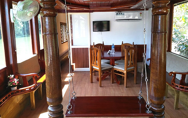 one-bedroom-deluxe-alleppey-houseboats