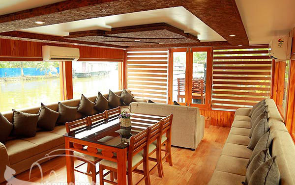 alleppey luxury honeymoon houseboat